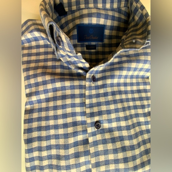 David Donahue Men’s Fusion Button down shirt. Size medium, neck 15.5 - Picture 3 of 4
